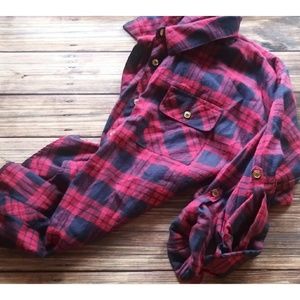Size 1XL Plaid collared Red Flannel